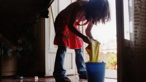 Empleadas domésticas: Cuánto cobro en septiembre de 2023, con la suma del bono