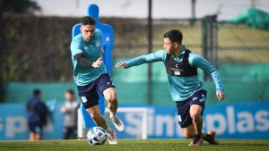 Racing visita a Atlético Nacional por la ida de los octavos de la Libertadores: hora, TV y formaciones