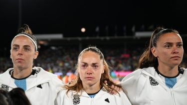 Estefanía Banini:  "Fue un partido difícil contra una gran potencia. Queríamos ganar y pasar, pero estamos mostrando el camino". (Twitter)