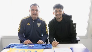 Medina renovó su contrato en Boca hasta 2027.