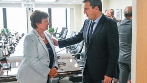 Hoy Sergio Massa anuncia medidas: sumas fijas, jubilaciones, AUH y créditos