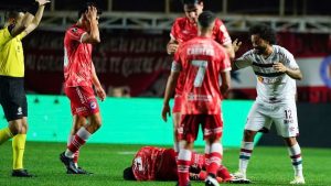 Fluminense pidió que le quiten la roja a Marcelo por la patada a Luciano Sánchez