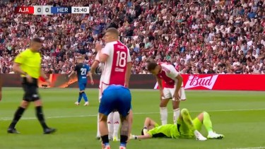 El jugador se lesionó tras un choque con Jizz Hornkamp el sábado pasado.