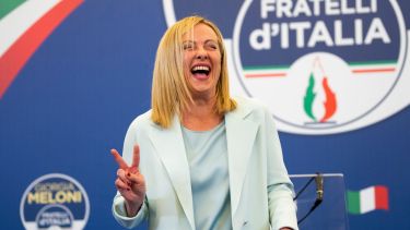 Italia aplicará un impuesto del 40% a las ganancias extraordinarias de los bancos.