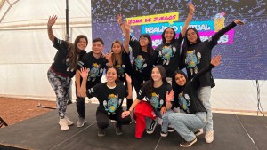 Estudiantes «bautizan» la mascota principal de la Expovocacional