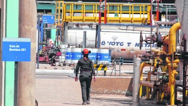 El curso está destinado a toda persona que forme parte de la industria hidrocarburífera. (Foto: archivo Juan Thomes). 