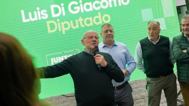 Di Giácomo apeló a lo jóvenes durante su encuentro en Viedma. Foto: gentileza.