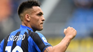 Lautaro Martínez fue papá junto a Agustina Gandolfo, tras la llegada de Theo.-