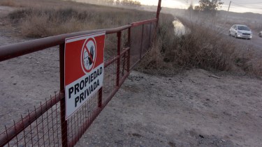 En Neuquén, les remataron la chacra de Valentina que habían logrado recuperar de una estafa