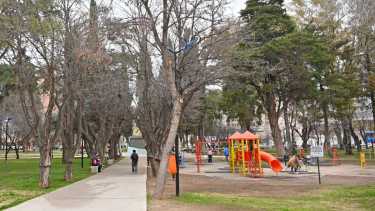 Ni cigarrillos ni vapers: los espacios abiertos en los que estará prohibido fumar en Neuquén
