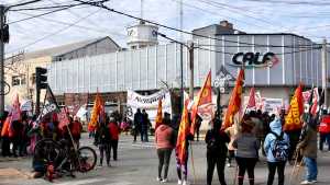 Reclamarán contra el remate de la Cerámica Neuquén, en una jornada de lucha nacional