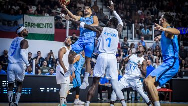Argentina perdió ante Bahamas en el debut del Preolímpico de básquet