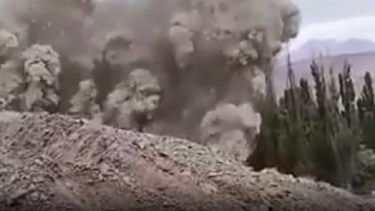 Video: así eran las detonaciones en el cerro de la Virgen, lugar del desmoronamiento en Chos Malal
