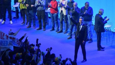 El precandidato presidencial del oficialismo recibió el apoyo de la CGT a días de las PASO. Foto: Gentileza Página 12. 
