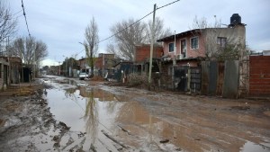 Advierten por la suba de las napas en Neuquén, tras el aumento del caudal del río Limay