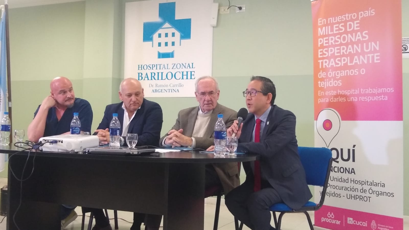 El titular del Incucai, Carlos Soratti, firmó un convenio en Bariloche con el ministro Zgaib y se refirieron a las propuestas de Milei en materia sanitaria. 