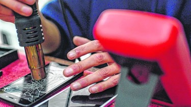 Los aumentos también se sienten en el sector informático. Foto archivo