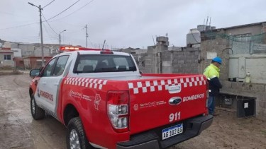A pesar de los esfuerzos médicos, los tres integrantes de la familia murieron en el lugar. Foto: Gentileza Tiempo Sur. 