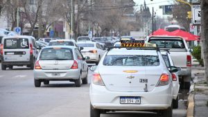 Nuevo aumento en la tarifa de taxis en Cipolletti: podría tratarse de un 40% más