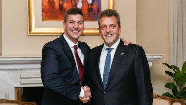 El ministro de Economía pasó por paraguay a la vuelta  de su viaje a Washington. Foto: NA. 