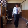 Imagen de Causa sobresueldos en Río Negro: el exministro Barbeiro volvía del exterior y fue detenido en el aeropuerto de Bariloche