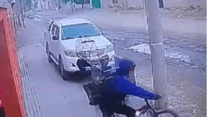 Perdió todo y encima le robaron la bici para ir a la escuela: la triste situación de un chico de Centenario