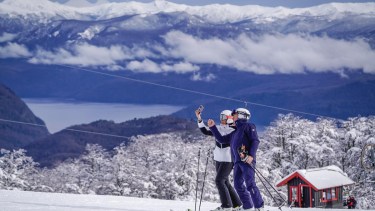 La imponencia de uno de los mejores lugar para esquiar en la Patagonia: Chapelco. 
