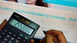 Créditos hipotecarios: UVA ya cruzó los $300, devaluación e inflación mediante