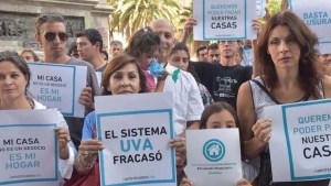 Al igual que la Ley de Alquileres, el debate por los créditos UVA se retrasa en el Senado
