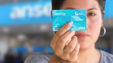 Los titulares de tres grupos de ANSES  pueden acceder a la nueva Tarjeta Alimentar Comunidad. Archivo. 
