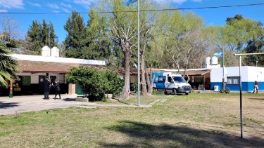 Un alumno entró a una escuela de Escobar con un machete e hirió a una maestra y a una compañera.