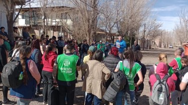 Levantaron el corte de la Ruta 7 en El Chañar: la escuela 364 estaría finalizada el año que viene. Foto: Gentileza Chañar Digital