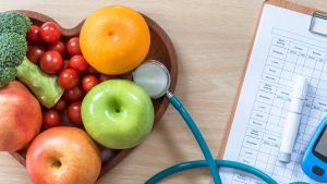 Cómo prevenir el colesterol alto: tres consejos para cuidar el corazón y la salud física