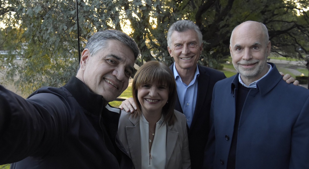 Jorge Macri, Patricia Bullrich. Mauricio Macri y Horacio Rodríguez Larreta, en el segundo gesto de distensión del día. 
