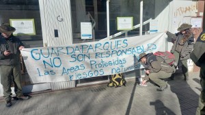 Guardaparques reclamaron a la justicia federal de Neuquén, por la tragedia en la costa del Lácar