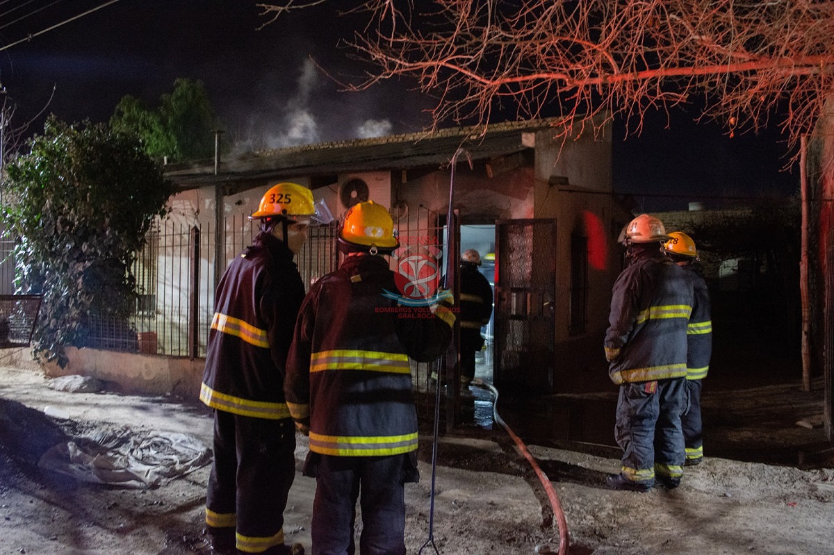 Una estufa eléctrica provocó el incendio de una casa en Roca