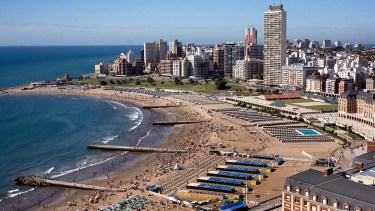 Esta playa argentina compite por ser la más linda de América del Sur