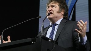 PASO 2023: Milei fue el candidato más votado y advirtió que será «fin del kirchnerismo y la casta política”