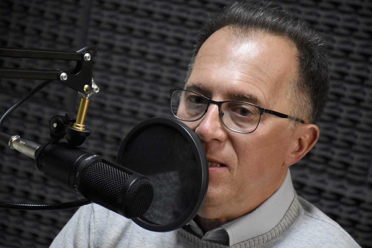 El intendente de Plottier, Luis Bertolini, confirmó que también buscar implementar una tasa a los combustibles. Escuchá la entrevista en RÍO NEGRO RADIO. (Foto: Matías Subat).