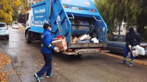 Recolección de residuos restringida: cuándo sacar la basura en el centro y los barrios de Roca