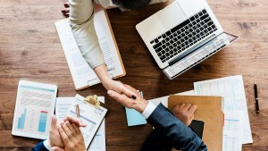 Cipolletti: grupo empresarial está en la búsqueda de jefe de recepción y de asesor comercial para su hotel 4 estrellas