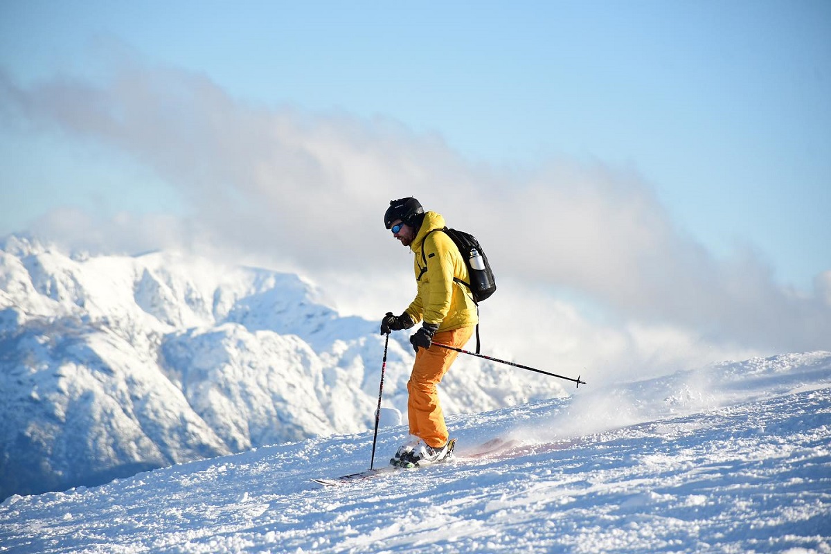 Gracias a las grandes nevadas de las últimas semanas, la mayoría de los centros de esquí anunciaron que la temporada 2023 será más extensa de lo pensado.