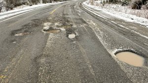 Weretilneck irá a la justicia por el estado de la Ruta 40 entre Bariloche y El Bolsón