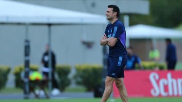 Scaloni pondrá ante Ecuador un equipo muy parecido al del Mundial.
