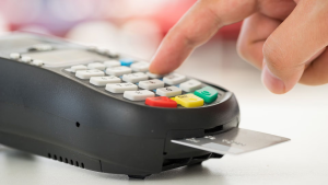 AFIP: cómo funciona el reintegro de hasta 18 mil pesos por compras con tarjeta de débito