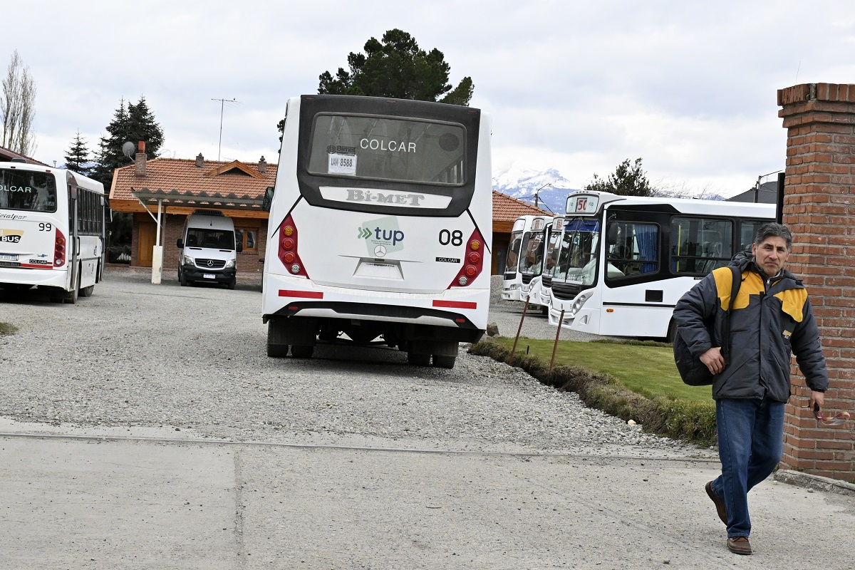 El paro de transporte en Bariloche podría extenderse hasta la semana ...