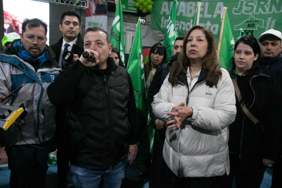 Carreras repartió culpas por el mal resultado en Bariloche. El “albertismo” ratificó su idea de que la mandataria no hace autocrítica. (Foto: Alfredo Leiva)
