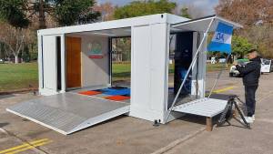 Inauguran el primer laboratorio móvil de VTV para vehículos eléctricos