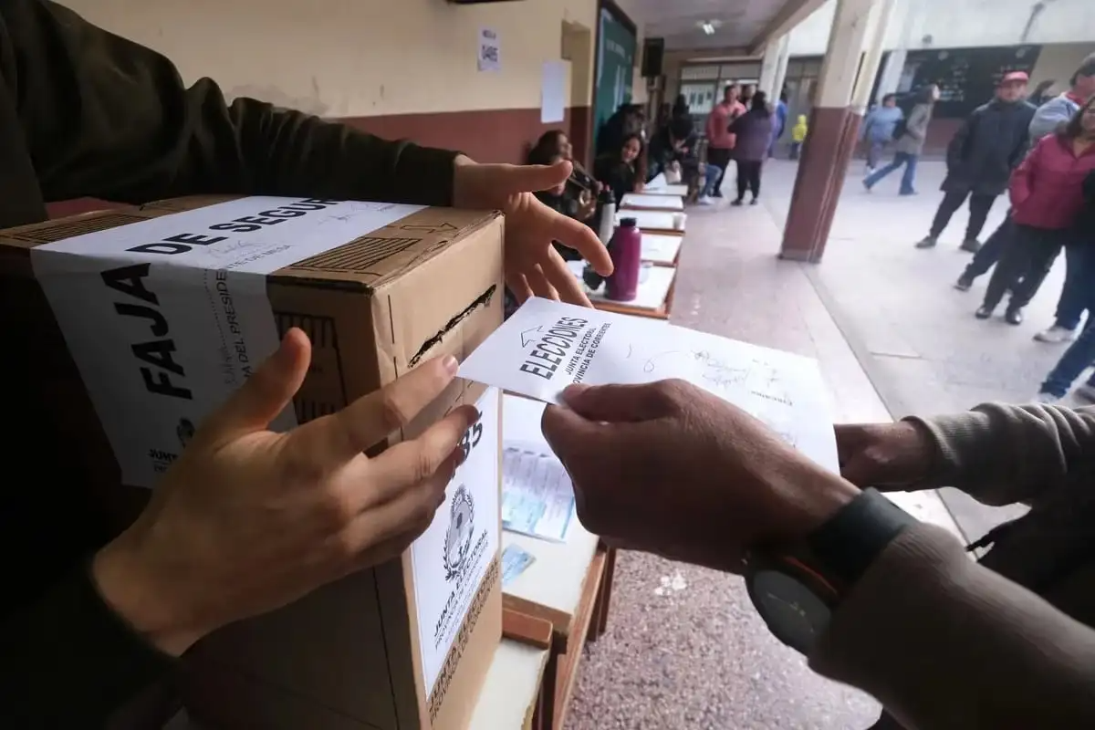 Este domingo 17 de septiembre se desarrollan las elecciones 2023 en Chaco. 
