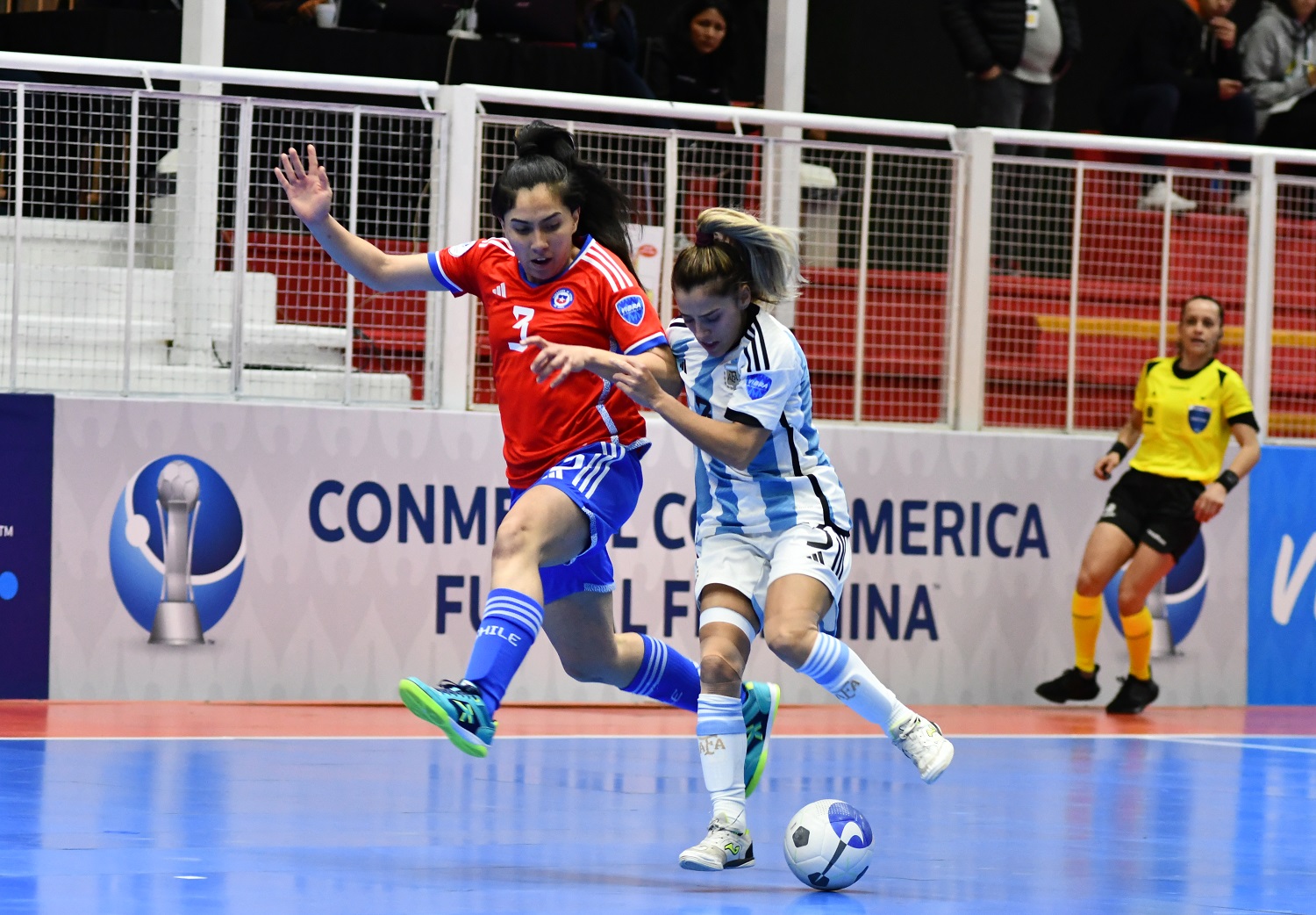 Argentina mantiene puntaje ideal en la Copa América de futsal femenino. (Foto: AFA)